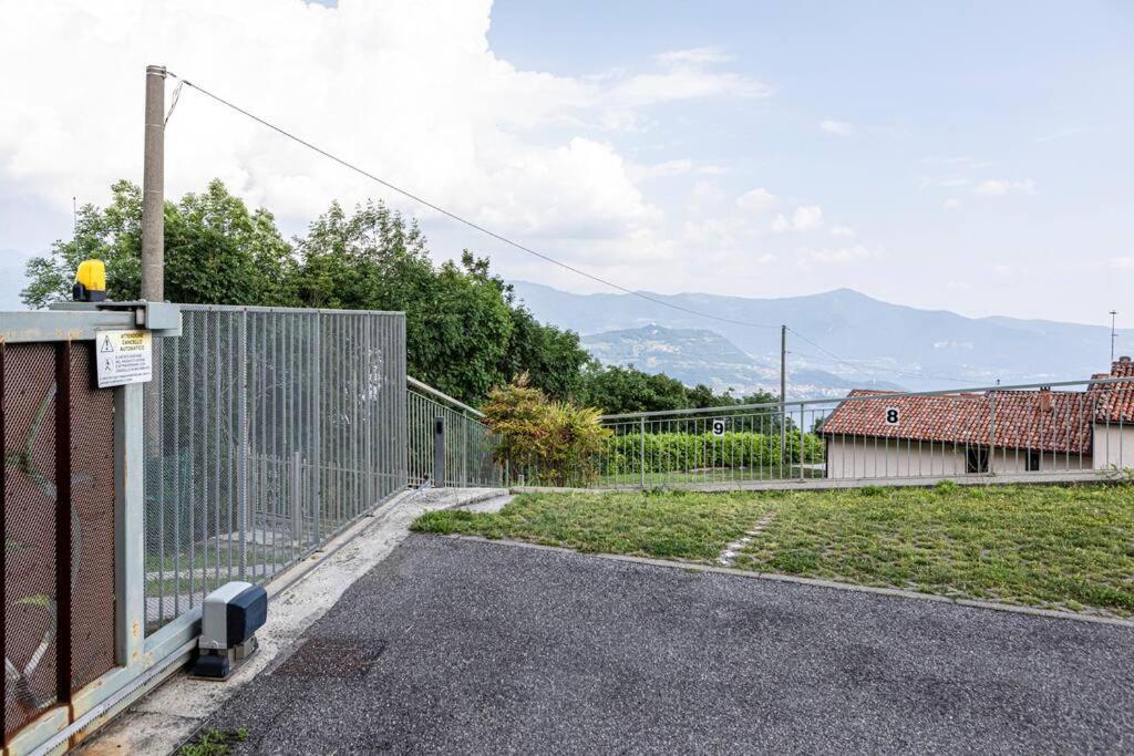 La Dolce Vita - Vista Lago E Piscina Parzanica Exterior foto